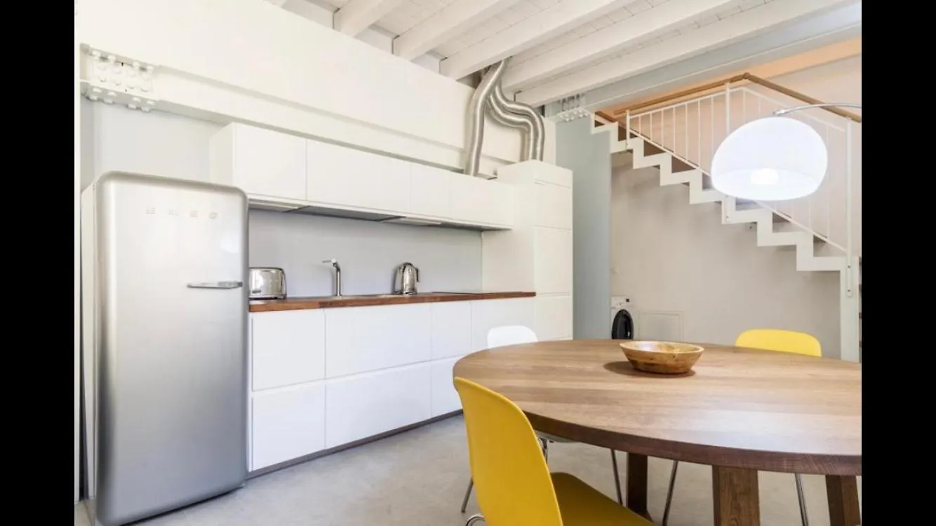 White Navigli Apartment Milan